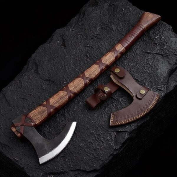MCK-60 HANDMADE 440C STEEL RAZOR SHARP EDGE AXE WITH ROSE WOOD HANDLE WITH PURE LEATHER SHEATH